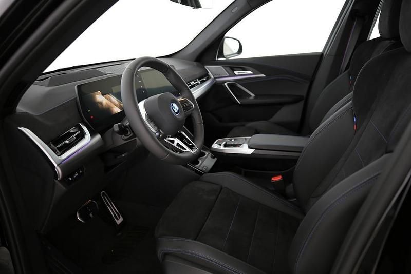 Neu BMW X1 Shadowline 245 PS (180 kW) 2025 Schwarz SUV