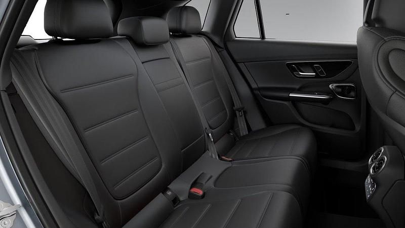 Neu Mercedes GLC220 197 PS (144 kW) 2025 SUV