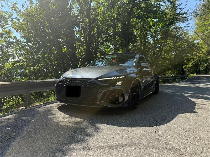 Gebraucht Audi RS3 Sportback 400 PS (294 kW) 2022 Kleinwagen