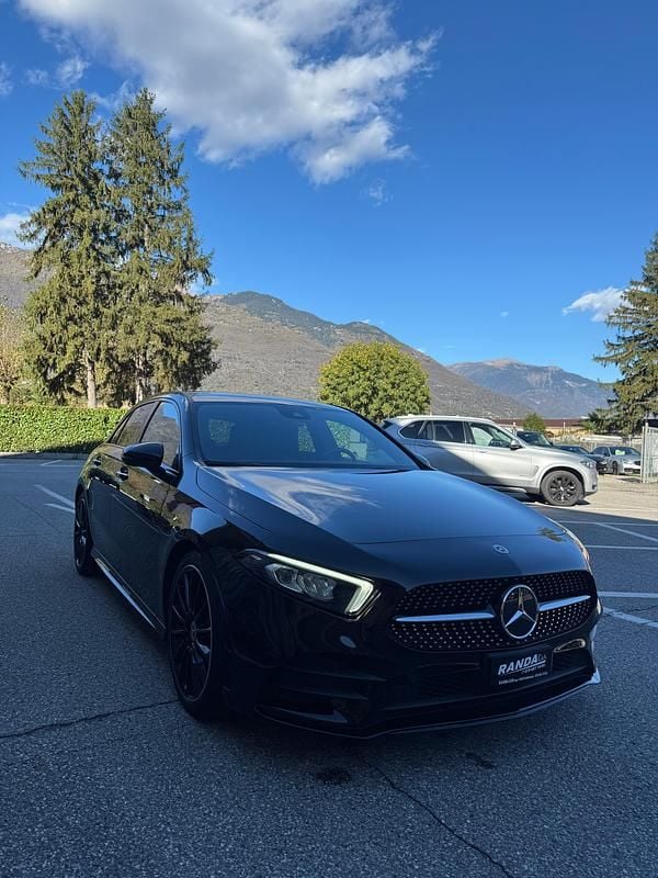 Gebraucht Mercedes A180 AMG line 136 PS (100 kW) 2022