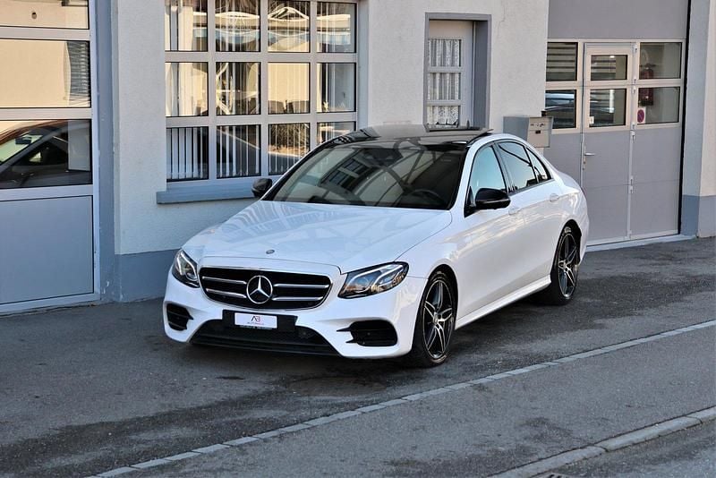 Gebraucht 2016 Mercedes E220 AMG line Limousine | CHF 21’900 - Bild 1/4