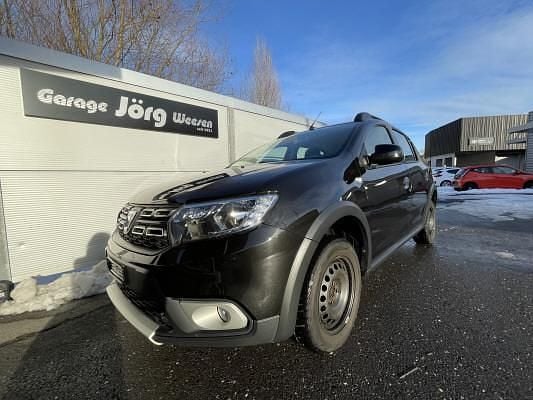 Gebraucht Dacia Sandero Stepway 90 PS (66 kW) 2018 Schwarz Limousine