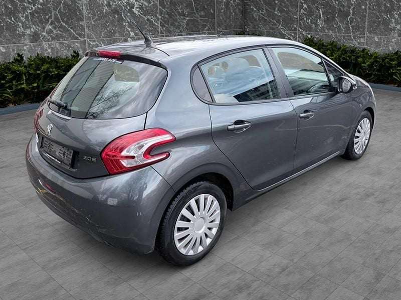 Gebraucht Peugeot 208 Active 95 PS (69 kW) 2012 Kleinwagen