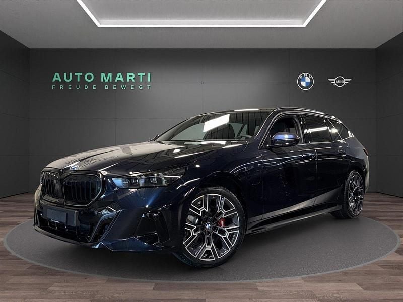 Schwarz Neu 2025 BMW 530e M Sport Kombi | CHF 98’700 - Bild 1/4