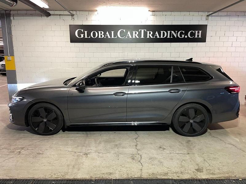 Gebraucht VW Passat R-line 193 PS (141 kW) 2024 Kombi