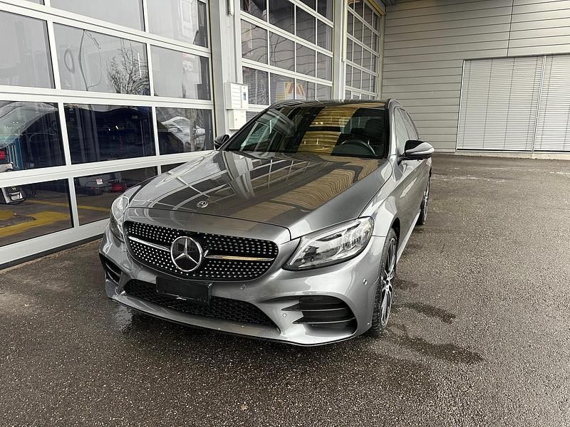 Gebraucht Mercedes C200 AMG line 184 PS (135 kW) 2019