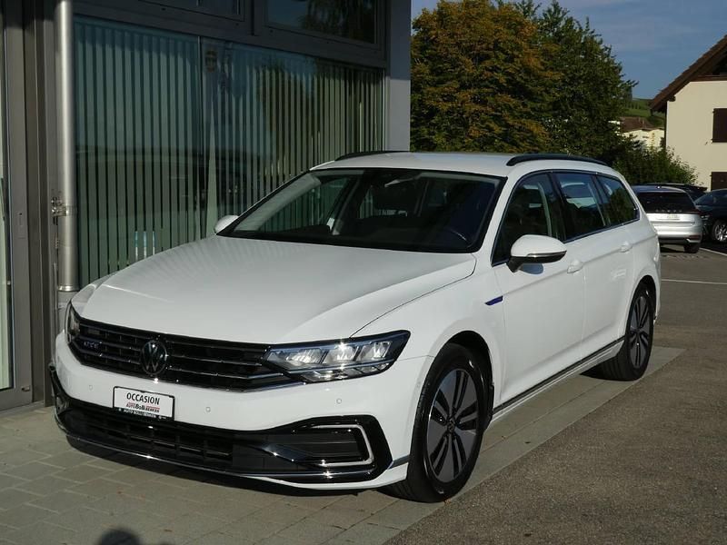 Gebraucht VW Passat GTE 218 PS (160 kW) 2021 Weiss Kombi