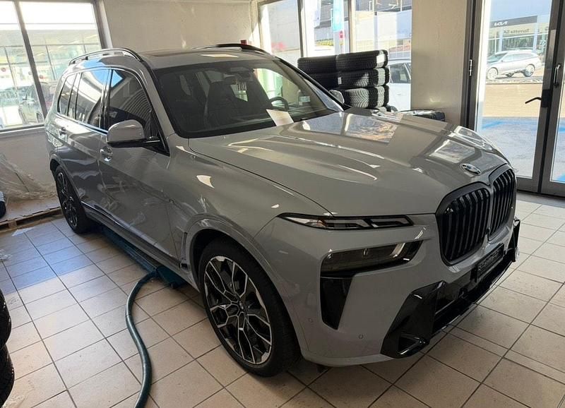 Gebraucht BMW X7 M Sport 340 PS (250 kW) 2024 SUV