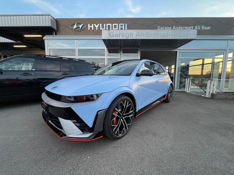 Blau Gebraucht 2024 Hyundai Ioniq Kleinwagen | CHF 71’950 - Bild 1/4