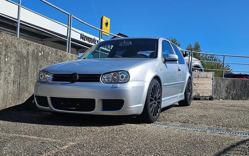 Gebraucht 2003 VW Golf IV R | CHF 21’500 - Bild 1/4