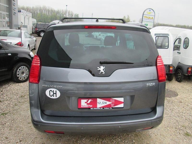 Gebraucht Peugeot 5008 Active 156 PS (114 kW) 2012 Anthrazit Van / Kleinbus
