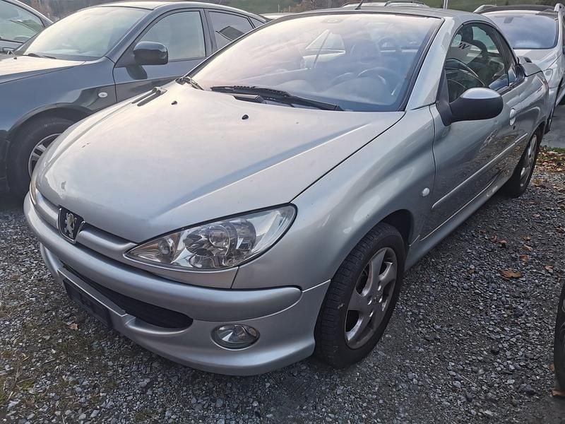 Gebraucht 2003 Peugeot 206 CC Cabrio | CHF 2’950 - Bild 1/4