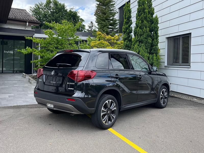 Gebraucht Suzuki Vitara 140 PS (102 kW) 2019 SUV