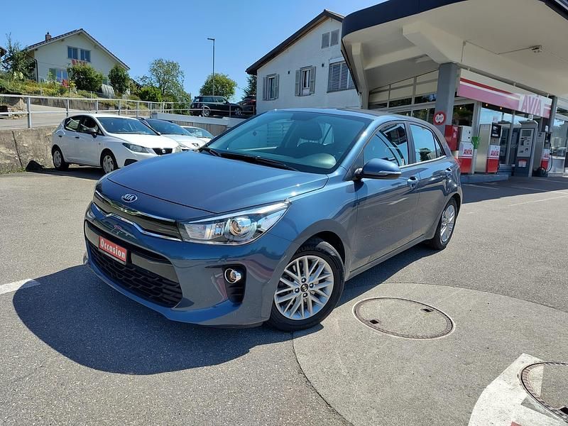 Blau Gebraucht 2020 Kia Rio Limousine | CHF 16’500 (Teuer) - Bild 1/4