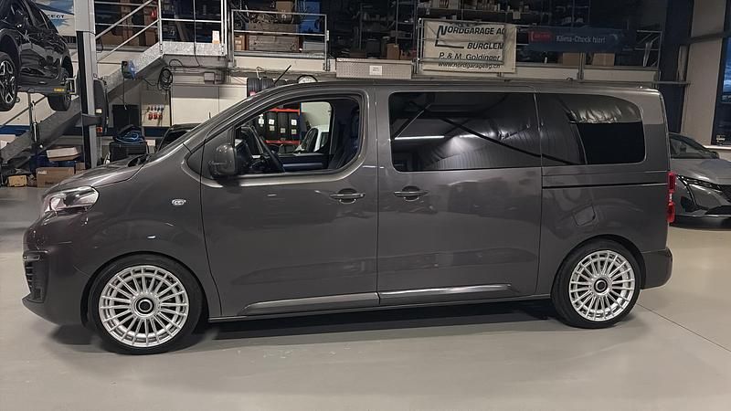 Gebraucht Peugeot Traveller Allure 177 PS (130 kW) 2021 Van / Kleinbus