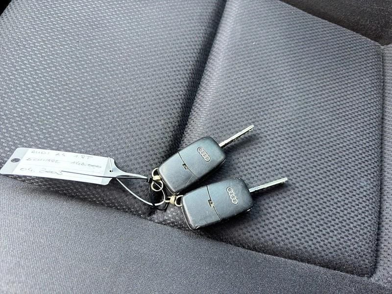 Gebraucht Audi A4 Design 190 PS (139 kW) 2003 Limousine