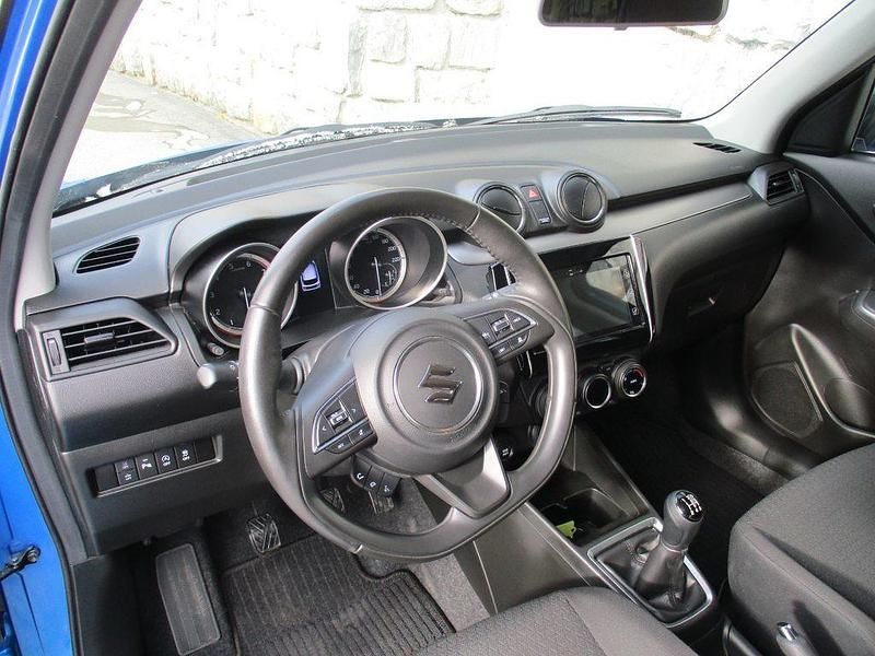 Gebraucht Suzuki Swift 83 PS (61 kW) 2023 Limousine