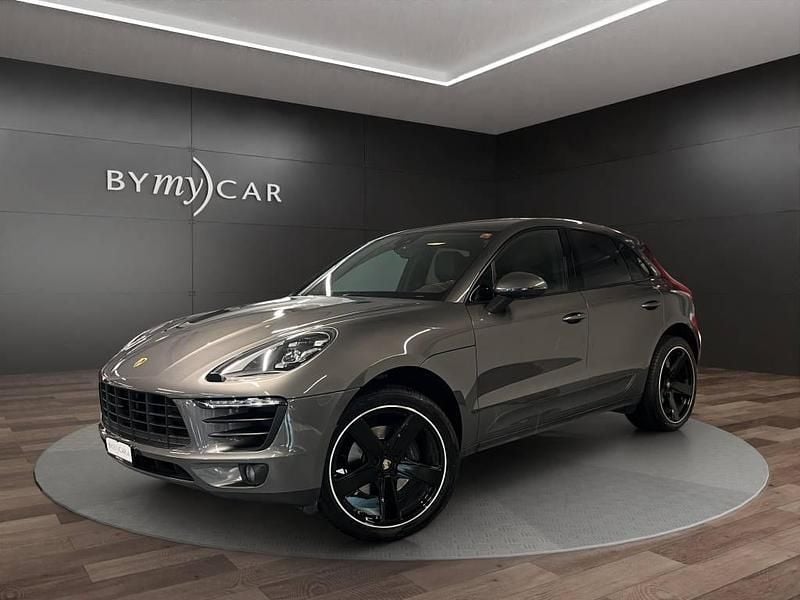 Grau Gebraucht 2018 Porsche Macan SUV | CHF 39’425 (Guter Preis) - Bild 1/4