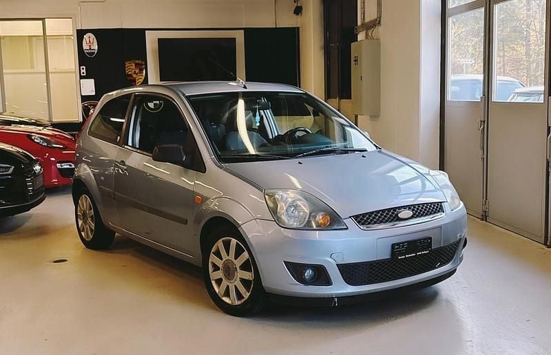 Gebraucht Ford Fiesta S 101 PS (74 kW) 2006 Kleinwagen