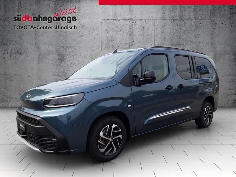 Blau Neu 2025 Toyota Proace Verso City Kombi | CHF 46’640 (Etwas zu teuer) - Bild 1/4