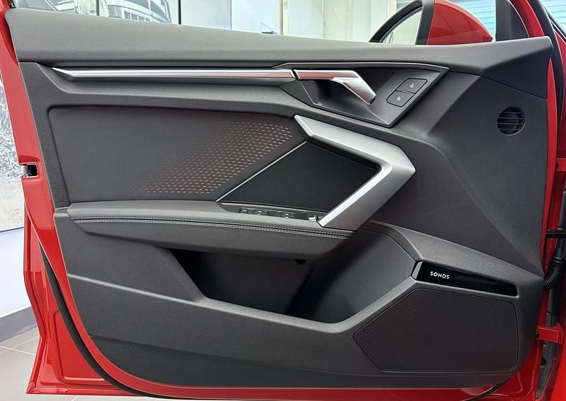 Gebraucht Audi S3 333 PS (244 kW) 2025 Limousine