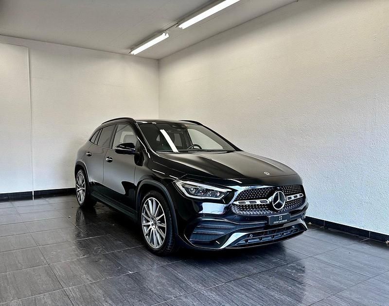Gebraucht Mercedes GLA220 AMG line 190 PS (139 kW) 2022 SUV