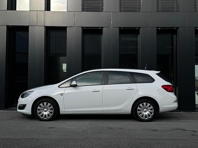 Gebraucht Opel Astra Edition 110 PS (80 kW) 2012