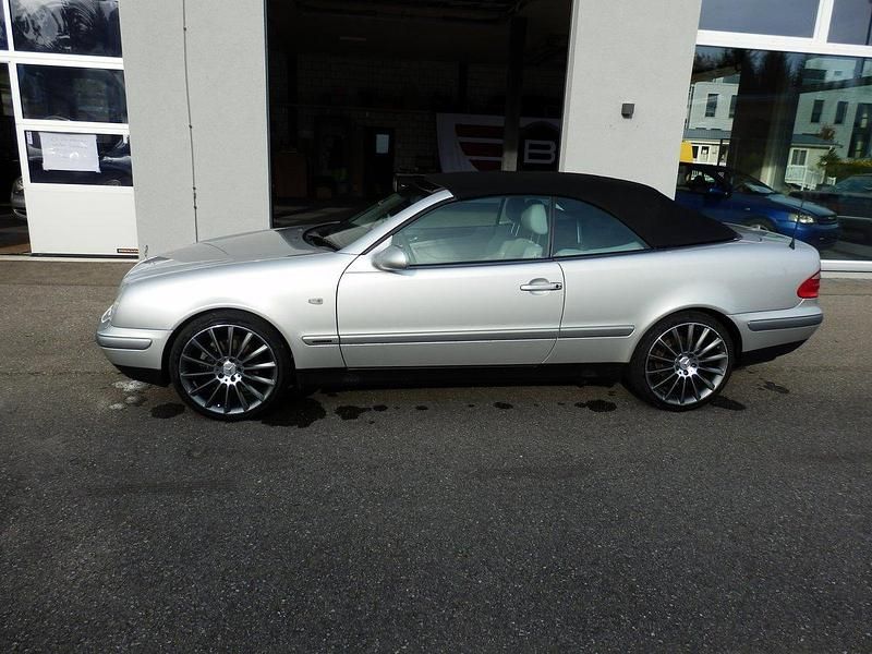 Gebraucht Mercedes CLK320 218 PS (160 kW) 1999 Cabrio