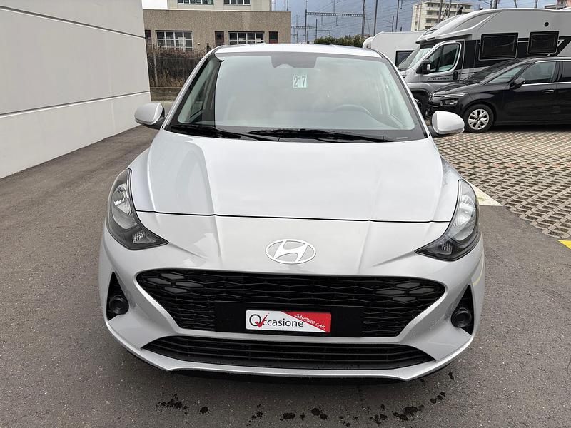 Gebraucht Hyundai i10 84 PS (61 kW) 2024 Silber Kleinwagen