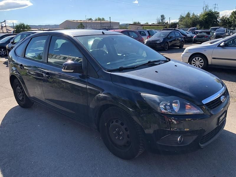 Gebraucht Ford Focus Ambiente 100 PS (73 kW) 2010