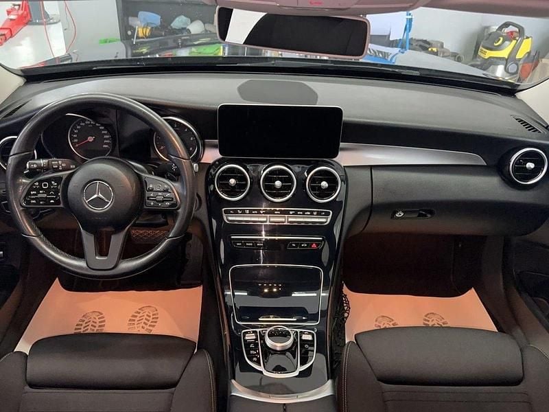 Gebraucht Mercedes C220 194 PS (142 kW) 2020 Blau Kombi