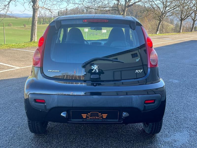 Gebraucht Peugeot 107 54 PS (39 kW) 2007 Kleinwagen