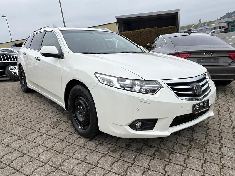 Gebraucht Honda Accord Executive 150 PS (110 kW) 2012 Kombi