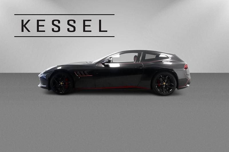 Gebraucht Ferrari GTC4Lusso 611 PS (449 kW) 2018 Schwarz Kombi
