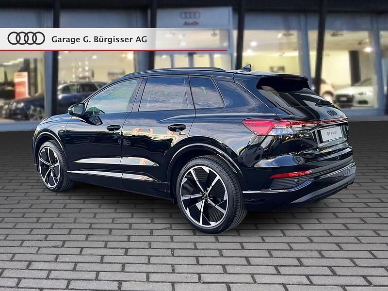 Neu Audi Q4 e-tron Ambiente 210 kW (286 PS) 2026 Schwarz SUV