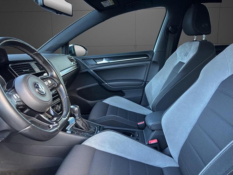 Gebraucht VW Golf VII R 301 PS (221 kW) 2016 Limousine