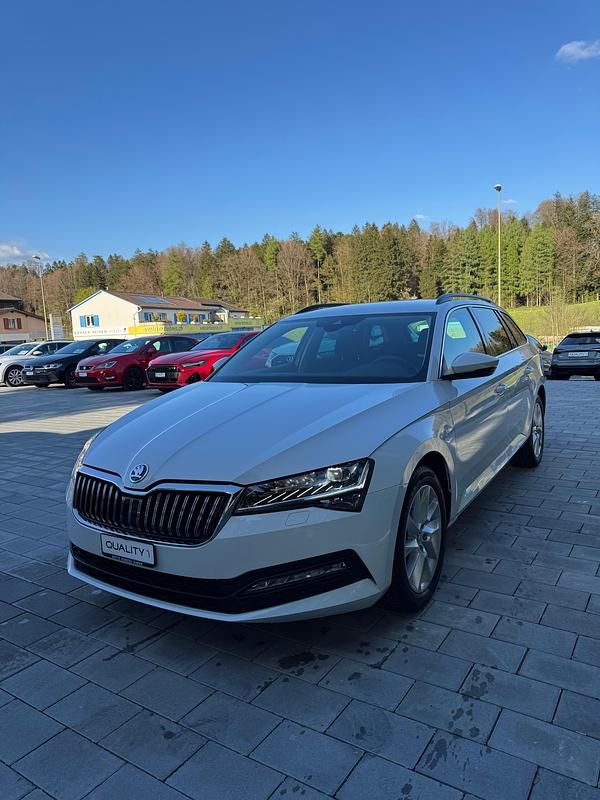 Gebraucht 2023 Skoda Superb Ambition Kombi | CHF 27’500 (Fairer Preis) - Bild 1/4
