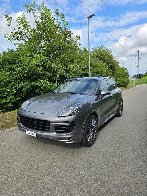 Gebraucht 2016 Porsche Cayenne GTS SUV | CHF 57’900 - Bild 1/4