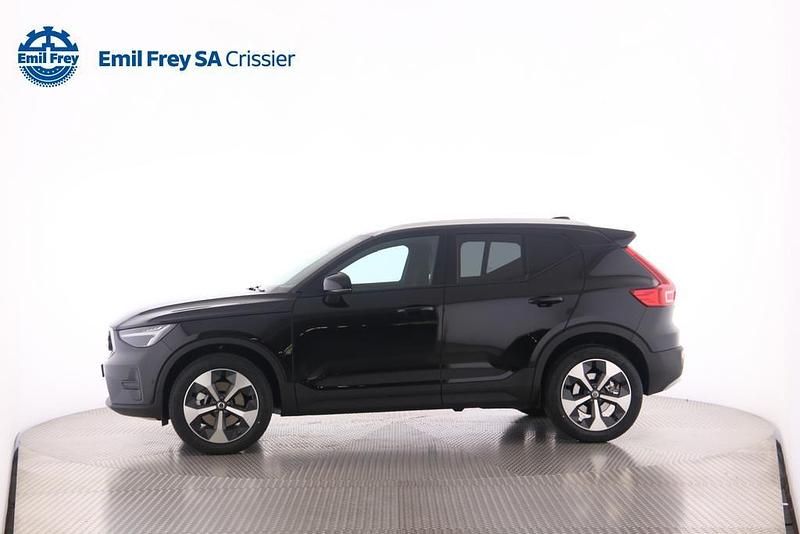 Neu Volvo XC40 Core 177 PS (130 kW) 2025 Schwarz SUV