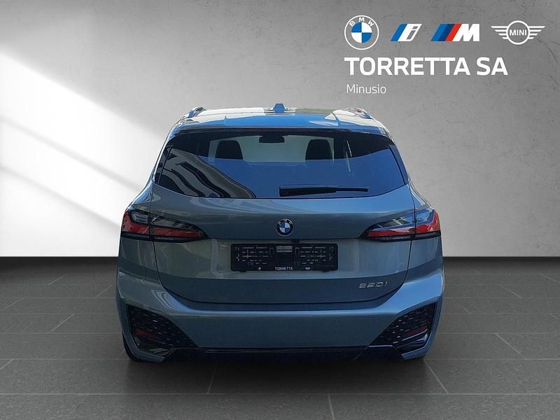 Gebraucht BMW 220 Active Tourer Comfort Edition 170 PS (125 kW) 2025 Grau Van / Kleinbus