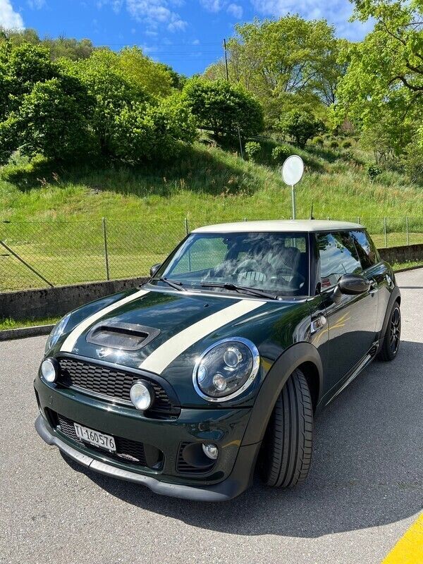 Gebraucht 2010 Mini John Cooper Works Kleinwagen | CHF 10’000 - Bild 1/4