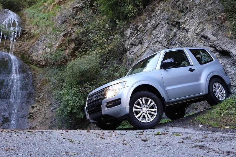 Gebraucht 2017 Mitsubishi Pajero SUV | CHF 34’500 (Guter Preis) - Bild 1/4