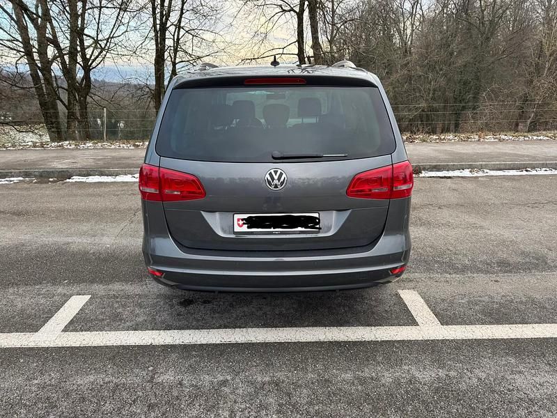 Gebraucht VW Sharan Comfortline 140 PS (102 kW) 2015 Van / Kleinbus