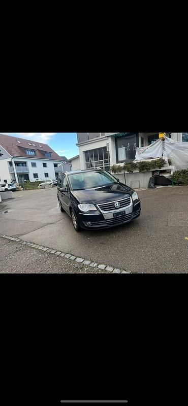 Gebraucht 2006 VW Touran Highline Van / Kleinbus | CHF 3’990 (Teuer) - Bild 1/4