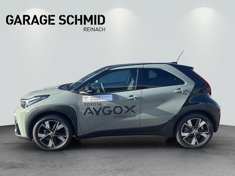 Neu Toyota Aygo X Trend 116 PS (85 kW) 2025 Grün SUV