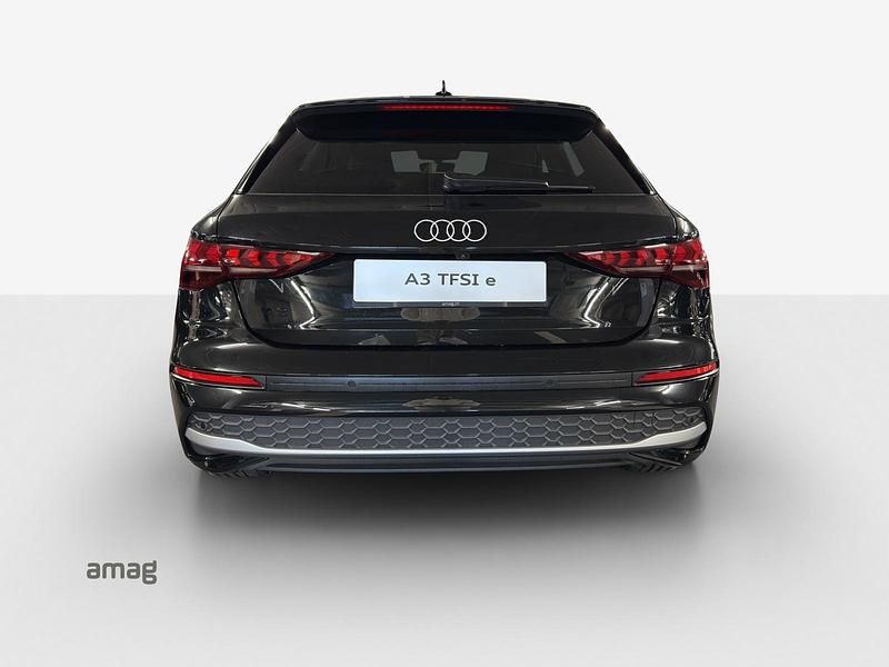 Gebraucht Audi A3 Sportback e-tron Attraction 272 PS (200 kW) 2025 Kleinwagen