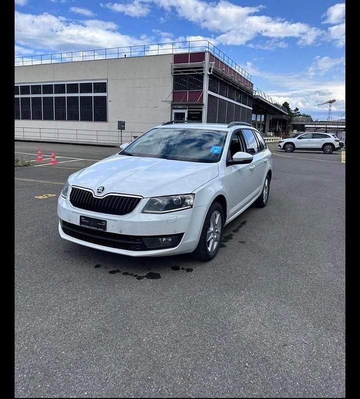 Gebraucht Skoda Octavia Elegance 184 PS (135 kW) 2015 Kombi