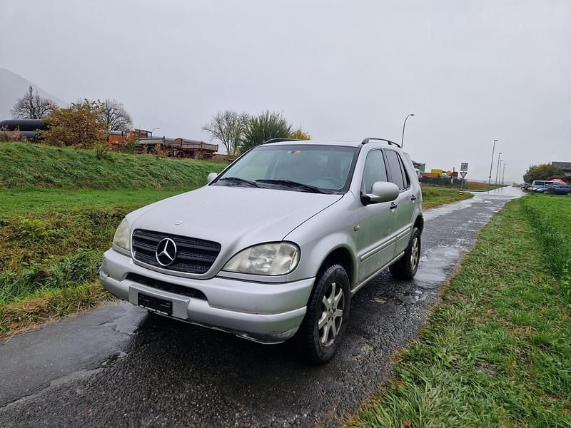 Gebraucht 1999 Mercedes ML430 SUV | CHF 2’200 - Bild 1/4