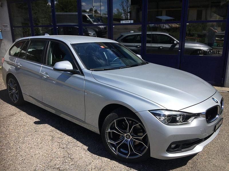 Gebraucht BMW 320 Sport Line 190 PS (139 kW) 2016 Silber, metallic Kombi