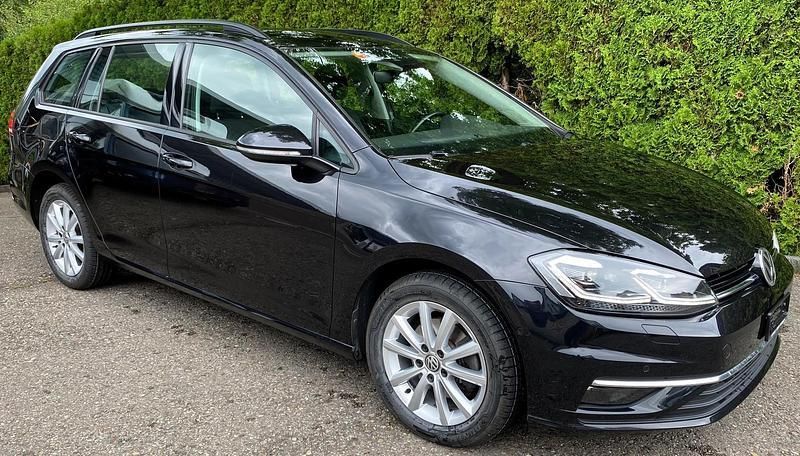 Gebraucht 2019 VW Golf VII Comfortline Kombi | CHF 13’900 (Etwas zu teuer) - Bild 1/4
